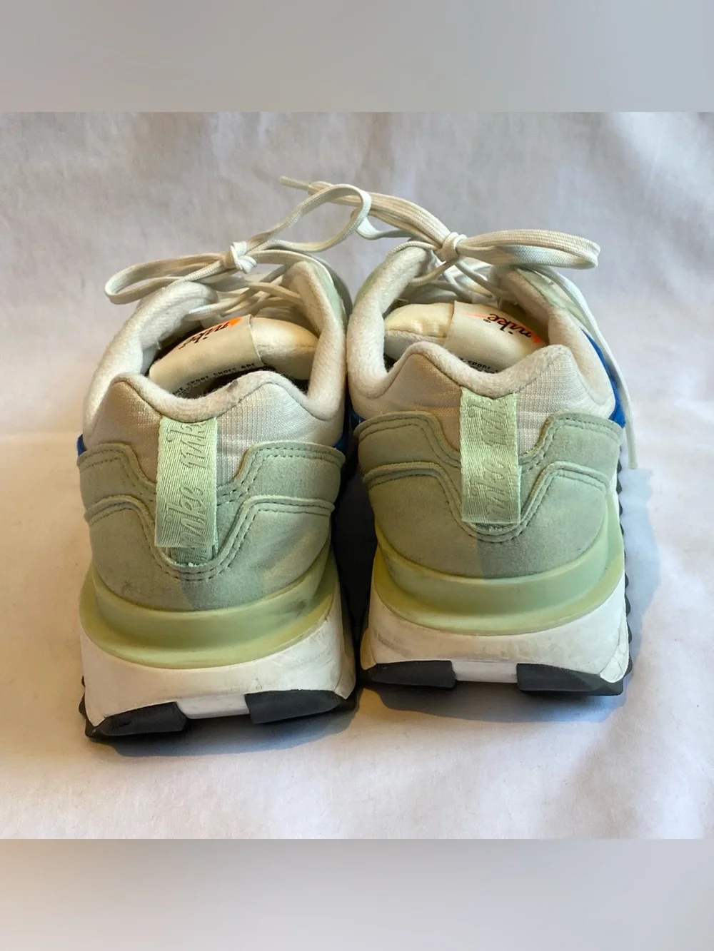 Nike Air Max Dawn, Pistachio Frost and Team Royal, size 7.5 - Picture 3 of 7